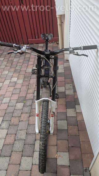 VTT DH KONA STINKY – Marzocchi 888 RC2 – Fox DHX 5.0 – Mavic Deemax – Freins Hope - 4