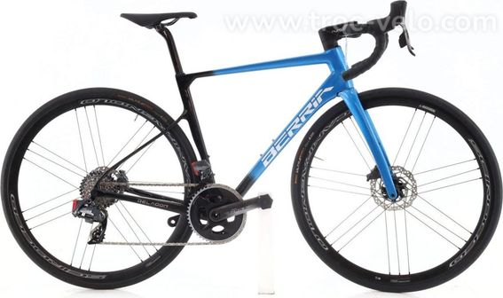 Produit Reconditionne Berria Belador Axs 12v Bleu Velo De Route Tres Bon Etat