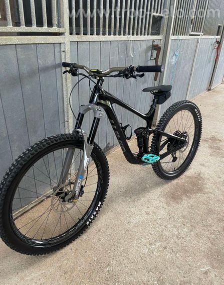 Giant reign 29*