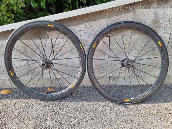 Paire roues MAVIC Carbone Cosmic Ultimate 45 10V Shimano Boyaux