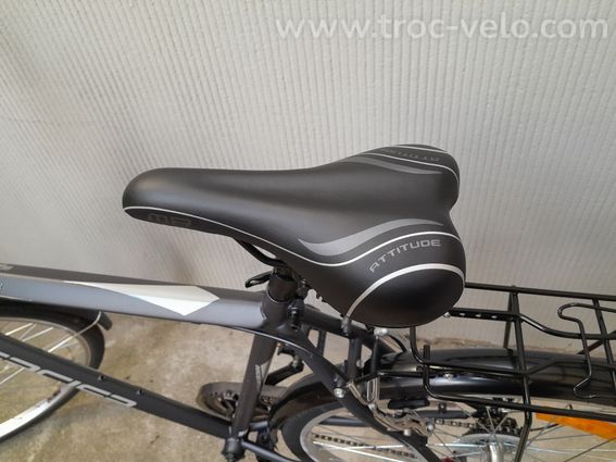 VTC MERCIER NEUF - 4