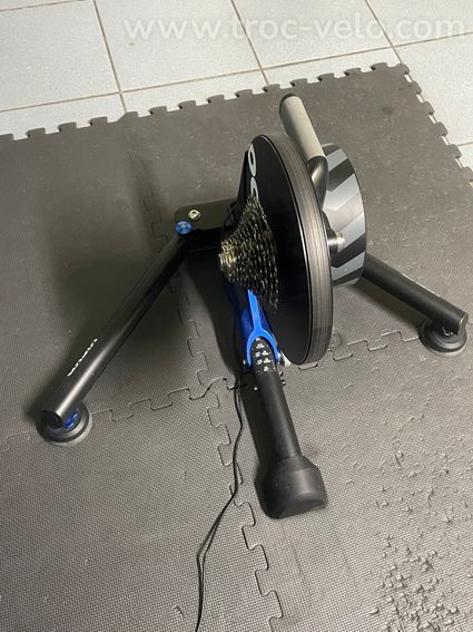 Wahoo KICKR V4 - 3