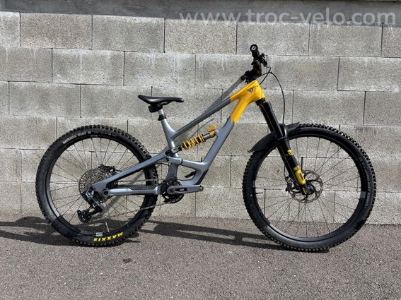 VTT ENDURO YT CAPRA UNCAGED 11 MX – CARBONE / ÖHLINS / AXS