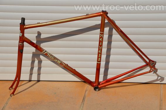 Cadre et fourche de vélo de course français Helyett Spéciale vintage en acier Reynolds 531 - 9