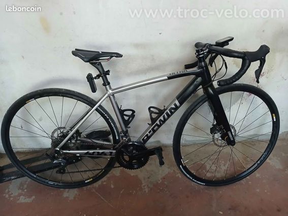 velo de route taille 46 bwtin