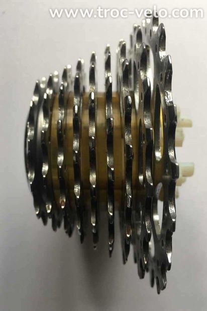 Cassette Campagnolo Record Titane Neuve - 9 Vitesses 13-23 Pour Vélo De Course