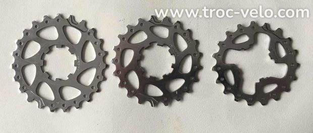 CASSETTE CAMPAGNOLO CHORUS 9v 13 - 23 - 3