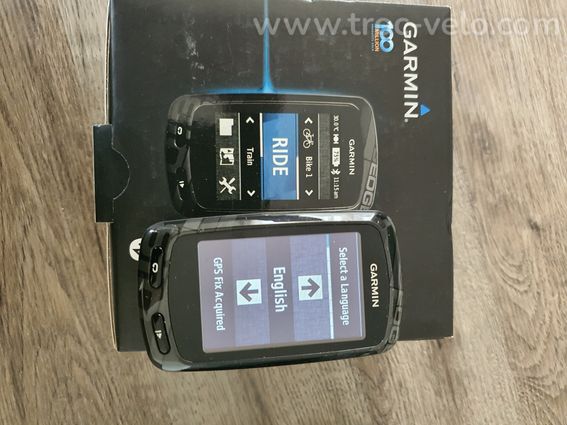 Compteur GPS GARMIN 810