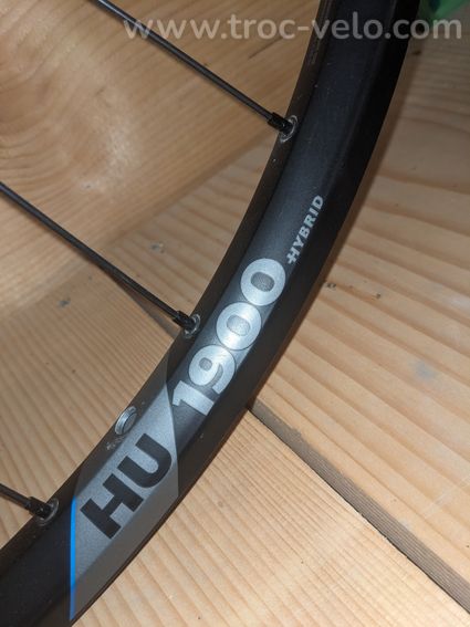 ROUE ARRIERE DT Swiss VTT HU1900 spline hybrid 29” - 2