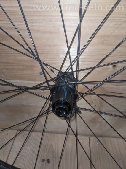 ROUE ARRIERE DT Swiss VTT HU1900 spline hybrid 29” - 4