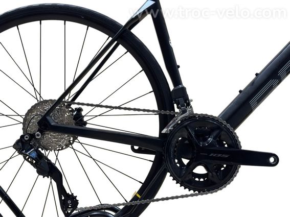 BMC Roadmachine FIVE Carbon Vélo de Route Shimano 105 Di2 2023 - 9