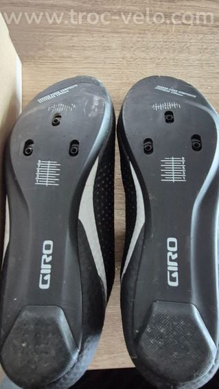 CHAUSSURES GIRO REGIME 43 ou 44 UTILISEE 1 FOIS  - 2