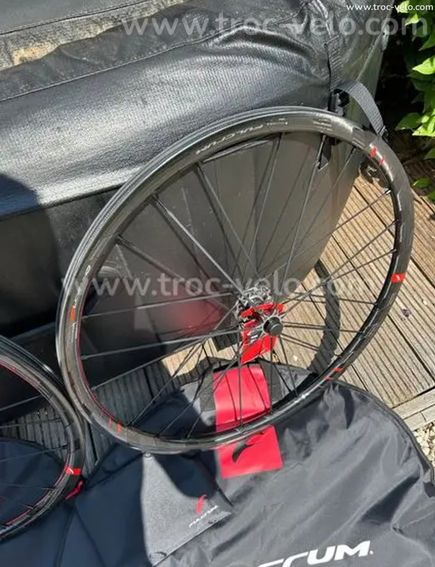 Racing Fulcrum Zero Carbon Disc 2-Way Fit C19 NEUVES garantie - 2