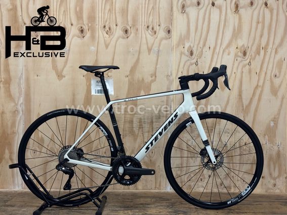 Stevens Xenith Carbon Vélo de Route Shimano Ultegra Di2 2023
