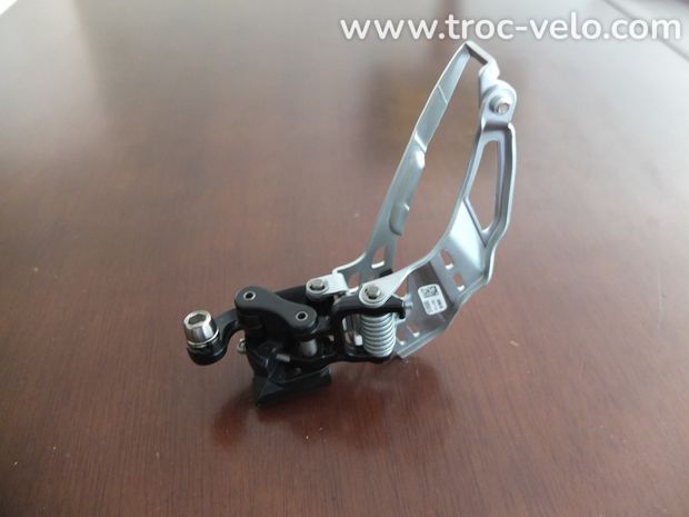 Derailleur Avant Triple Vitesse Campagnolo Athena 11V a Braser - 2