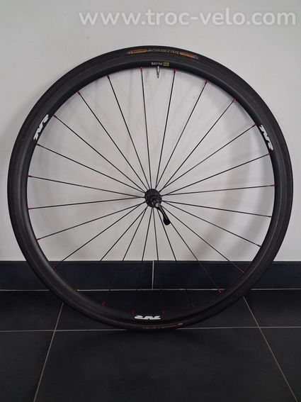 Roue avant carbone basse