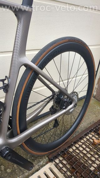 À VENDRE – CANNONDALE SUPERSIX EVO 2 CARBONE – TAILLE 56 – ULTEGRA DI2 12V - 13