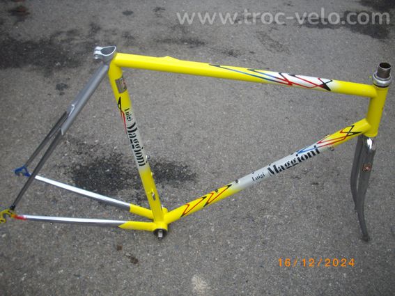je vends des pièces vélo des annéès 1950  a 1980 et des vélos et cadre - 9