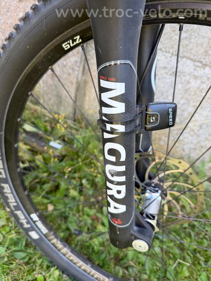 VTT ISAAC Baryon 650B - Carbone - Shimano XT - 7