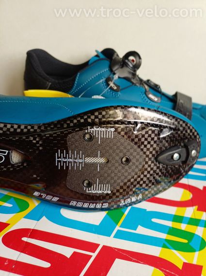 vds chaussures route sidi sixty taille 44 neuves  - 2