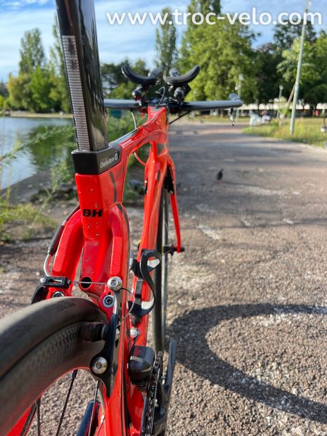 Vélo de contre la montre BH  - 2