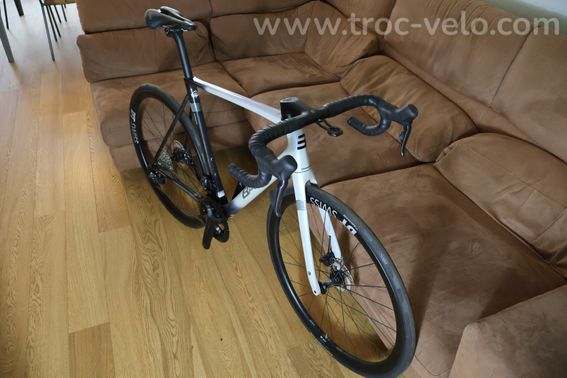 Vélo route carbone BASSO diamante neuf  - 3
