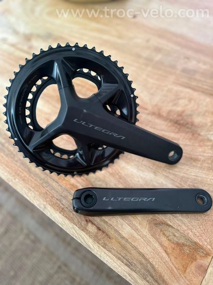 Pédalier Shimano Ultegra R8100 12v