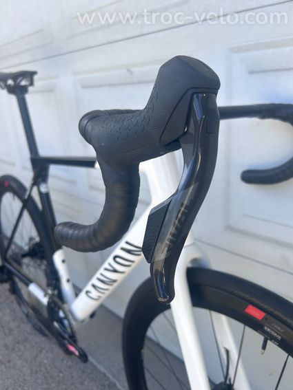 Canyon Ultimate CF SL AXS - 4