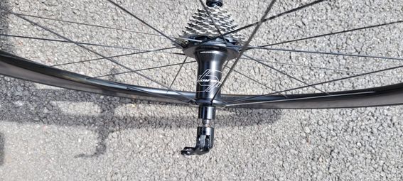Paire de roues carbone GIANT SLR0 boyaux