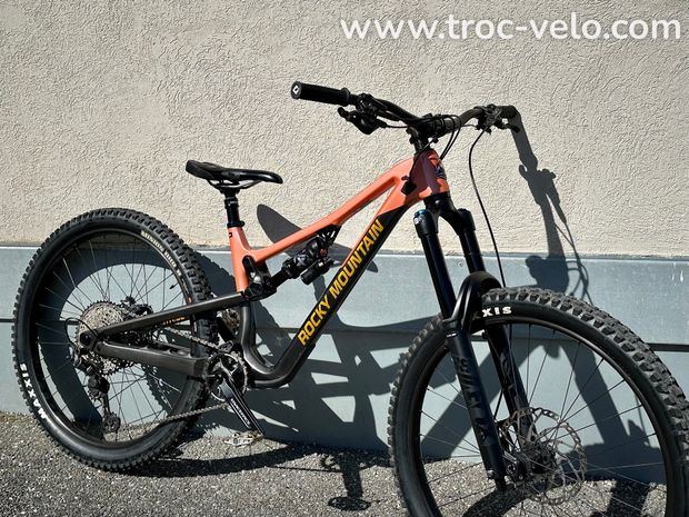 Enduro Rocky Mountain Altitude Carbon 50 2023 S - 2