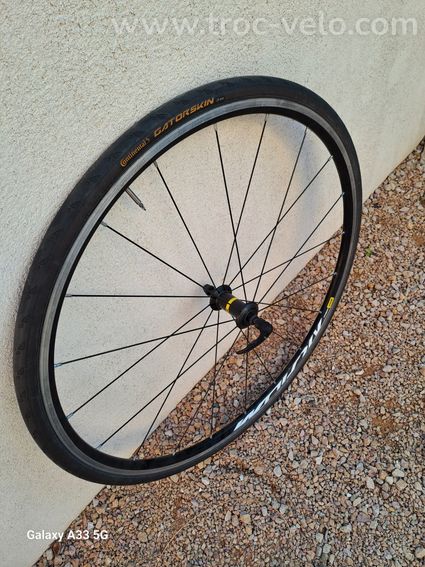 Roue avant Mavic Ksyrium a pneu