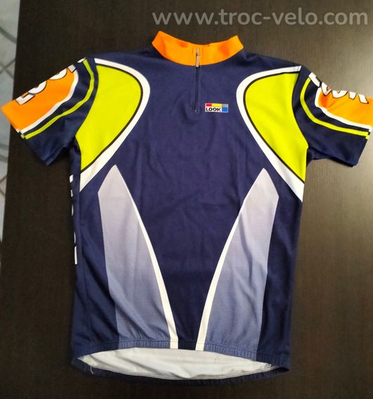 Vestes et maillots un lot - 5
