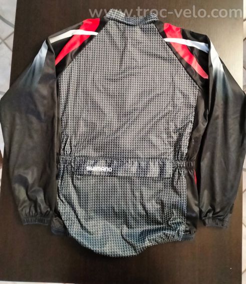 Vestes et maillots un lot - 10