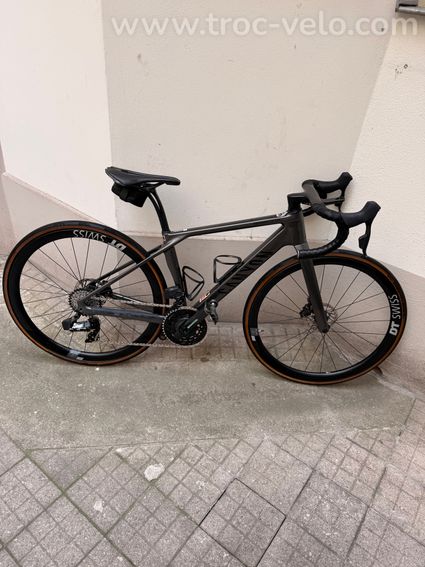 Canyon Endurace CF SLX 8 AXS Aero – SRAM Force AXS – DT Swiss carbone – 3XS