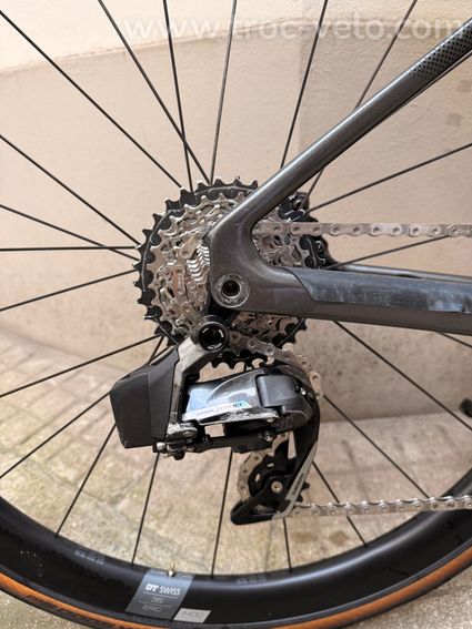 Canyon Endurace CF SLX 8 AXS Aero – SRAM Force AXS – DT Swiss carbone – 3XS - 6
