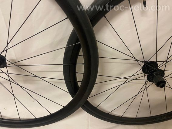 Paire de roues dt swiss r470 hg - 2