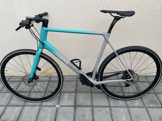 Roadlite CF 8 2022