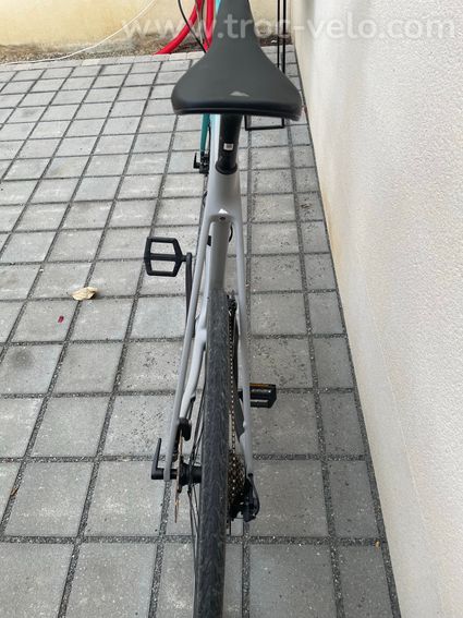 Roadlite CF 8 2022 - 4