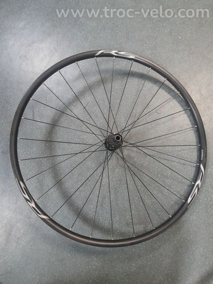 roue AR Shimano RS disc neuve  - 2