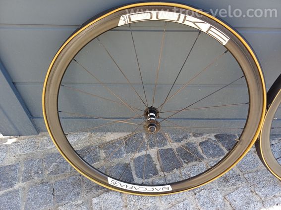 Paire de roues en carbone Duke Baccara 35 - 3