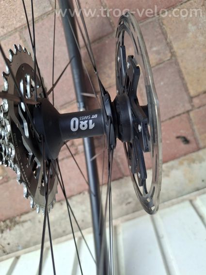 Paire de DT Swiss Arc Dicut 1100 38mm - 2
