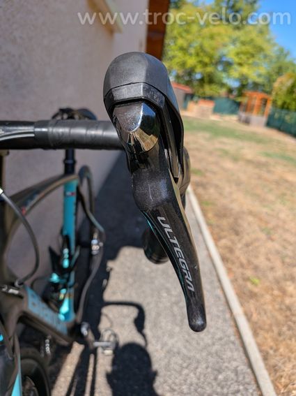 Vélo de route Bianchi Infinito CV Disc 2018 — Taille 55 — Shimano Ultegra - 8