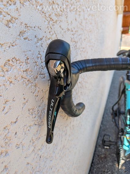 Vélo de route Bianchi Infinito CV Disc 2018 — Taille 55 — Shimano Ultegra - 9