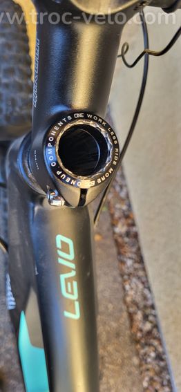 Fourche rock shox lirik rct3 180mm 27.5 boost - 2