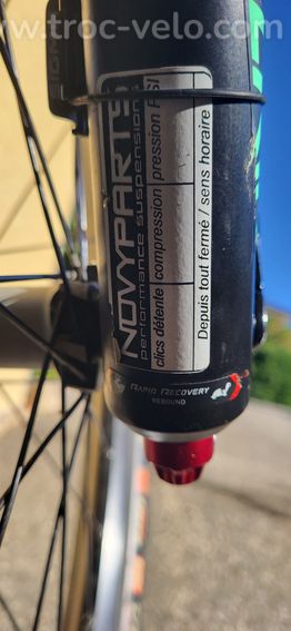 Fourche rock shox lirik rct3 180mm 27.5 boost - 4