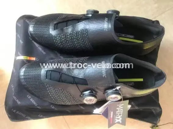 Chaussures neuves Mavic Cosmic Ultimate 3 Tailles 43 1/3 ou 44