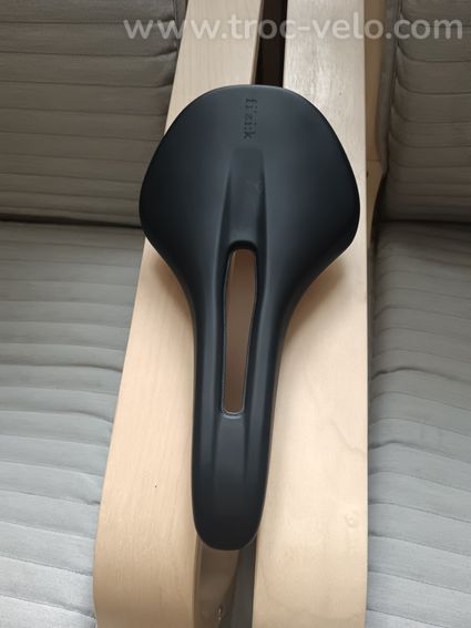 Selle Fi'zi:k Antares 140mm