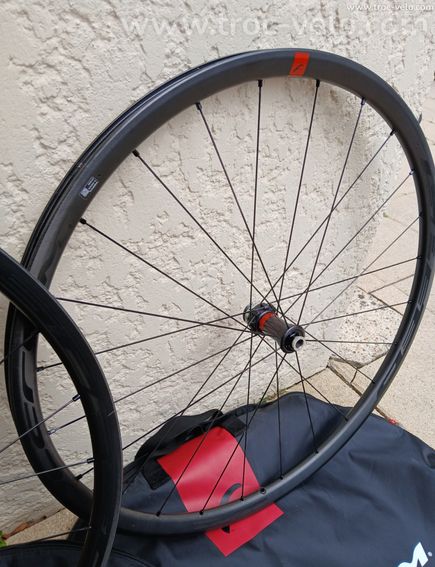paire de roues carbone à disques FULCRUM Speed 25 - 8