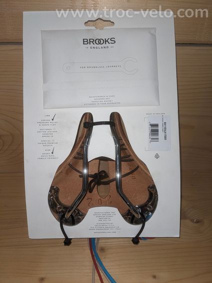 Selle Brooks B17 short carved Honey cuir neuve