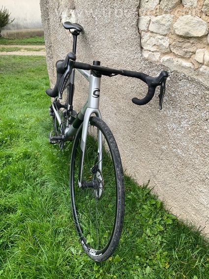 Vélo Cannondale gris taille 54 - 2